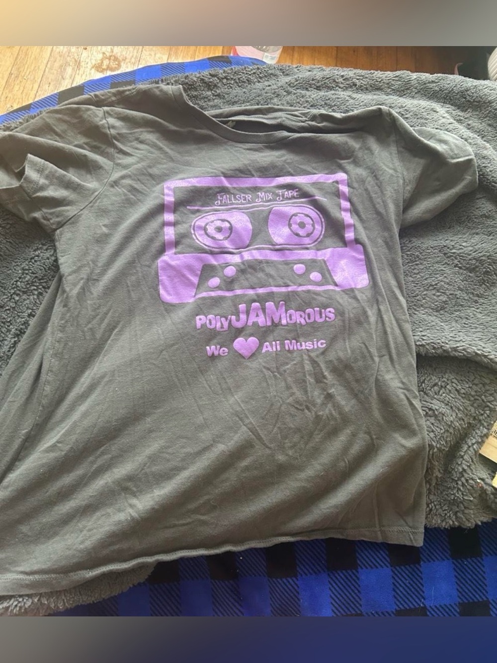Polyjamorous gray & purple t-shirt with purple cassette tape graphic, size XL